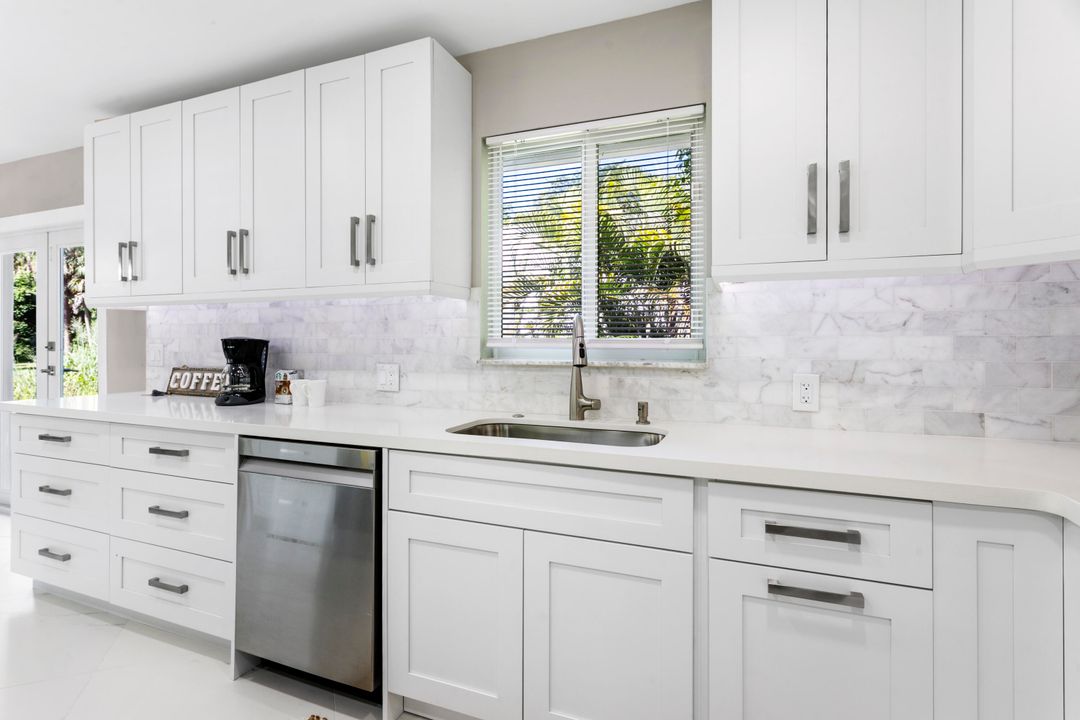 En Venta: $1,600,000 (4 camas, 3 baños, 1960 Pies cuadrados)