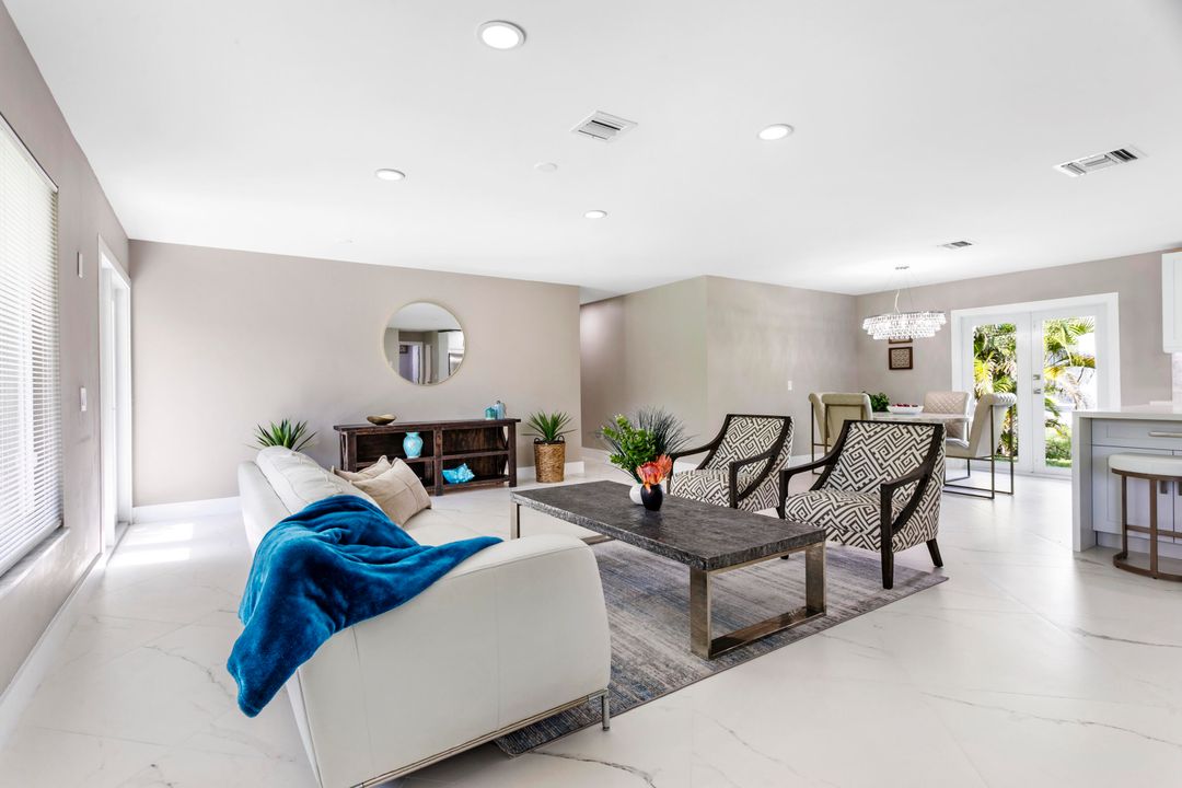 En Venta: $1,600,000 (4 camas, 3 baños, 1960 Pies cuadrados)