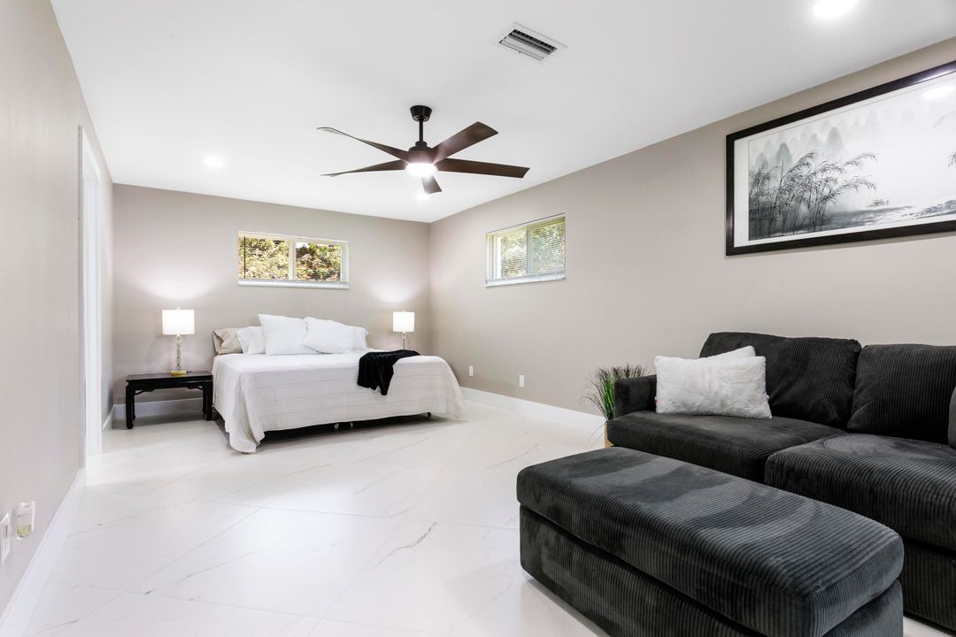 En Venta: $1,600,000 (4 camas, 3 baños, 1960 Pies cuadrados)