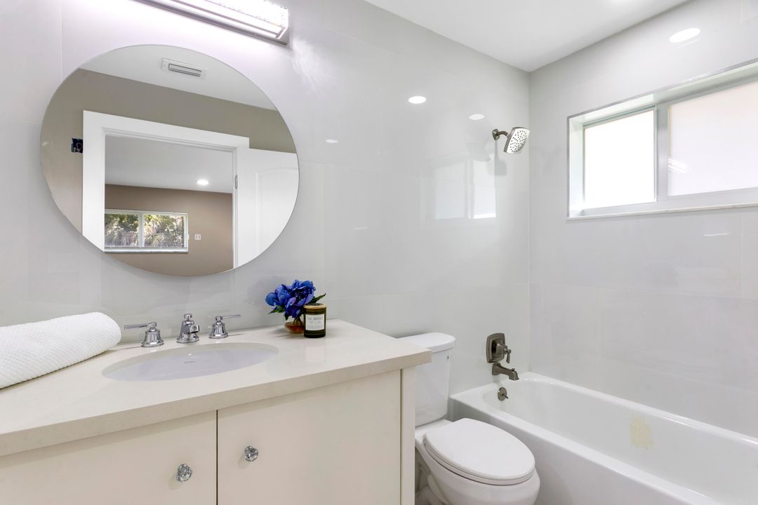 En Venta: $1,600,000 (4 camas, 3 baños, 1960 Pies cuadrados)