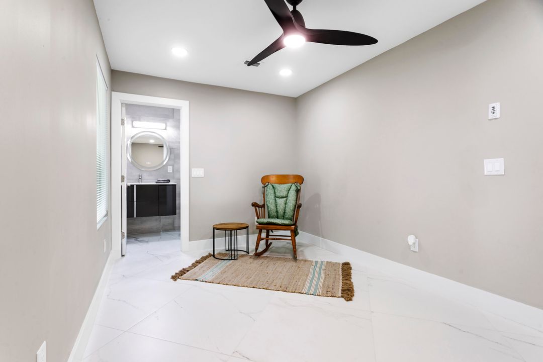 En Venta: $1,600,000 (4 camas, 3 baños, 1960 Pies cuadrados)