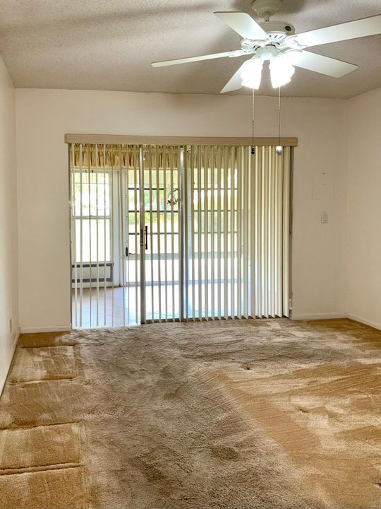 For Sale: $82,500 (1 beds, 1 baths, 772 Square Feet)