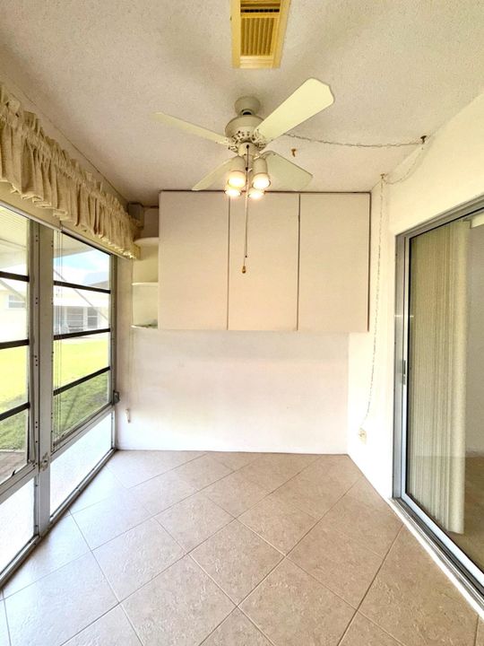 For Sale: $82,500 (1 beds, 1 baths, 772 Square Feet)