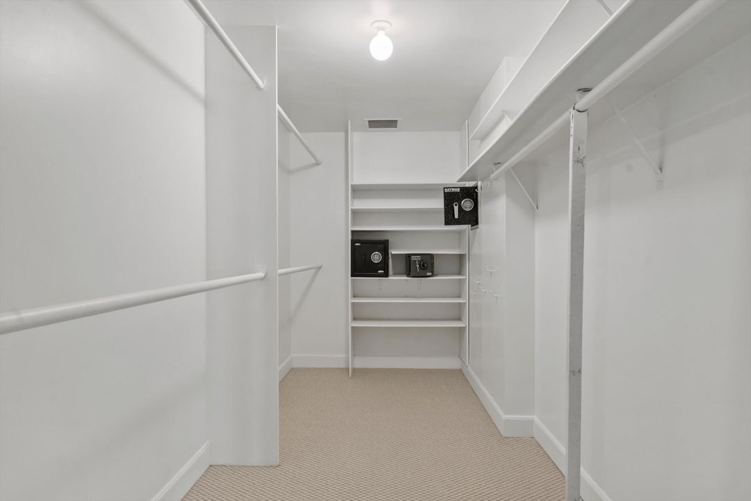 Active With Contract: $4,495,000 (3 beds, 3 baths, 3148 Square Feet)