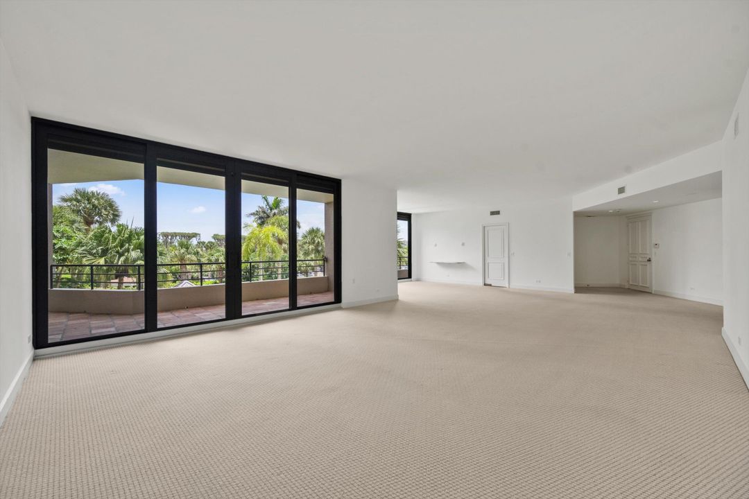 Active With Contract: $4,495,000 (3 beds, 3 baths, 3148 Square Feet)