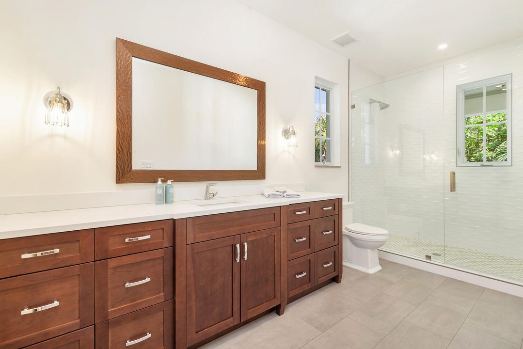 Active With Contract: $4,895,000 (4 beds, 4 baths, 3865 Square Feet)