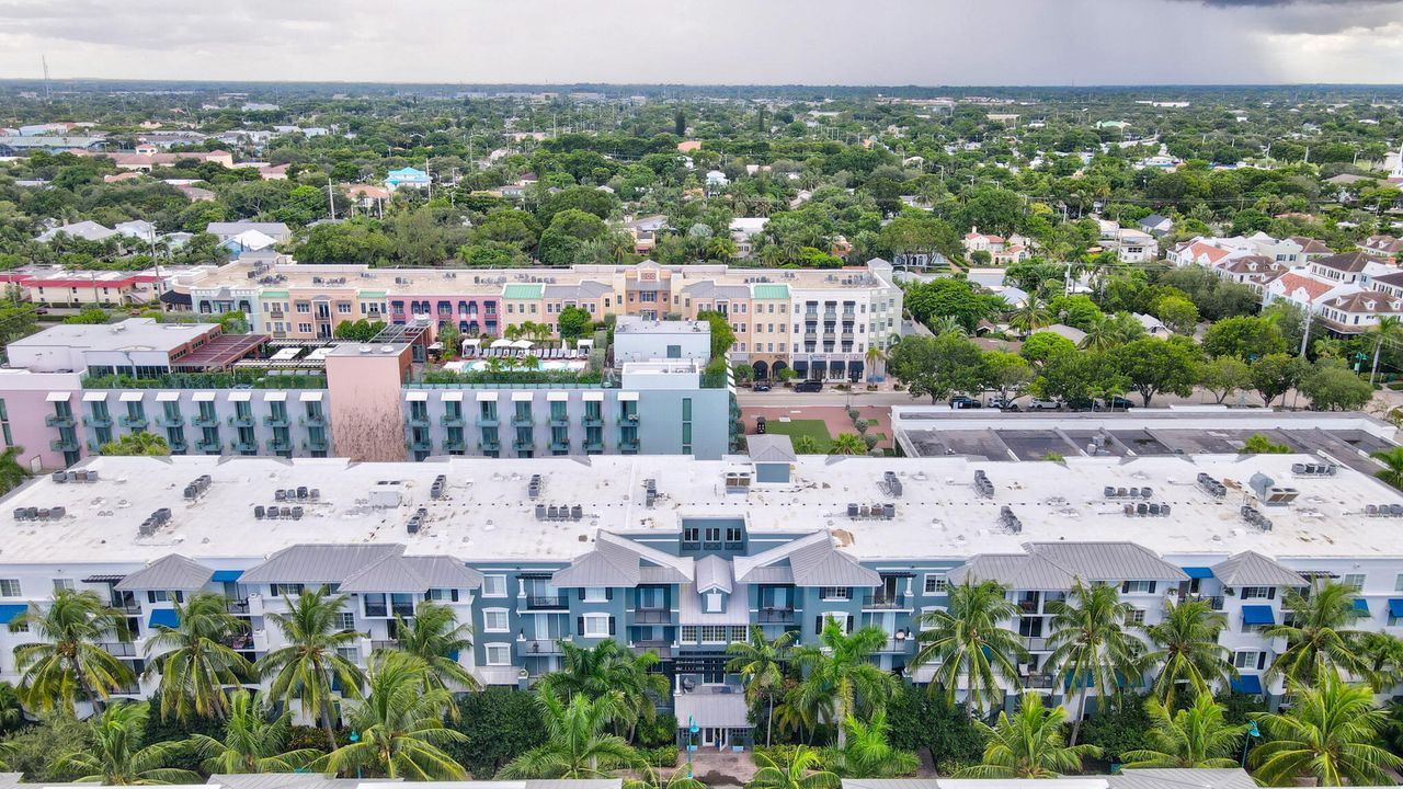 Activo con contrato: $5,500 (2 camas, 2 baños, 1243 Pies cuadrados)