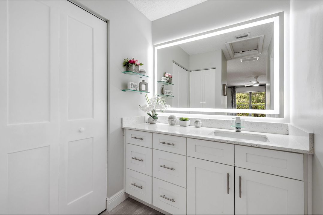 待售: $308,900 (2 贝兹, 2 浴室, 1120 平方英尺)