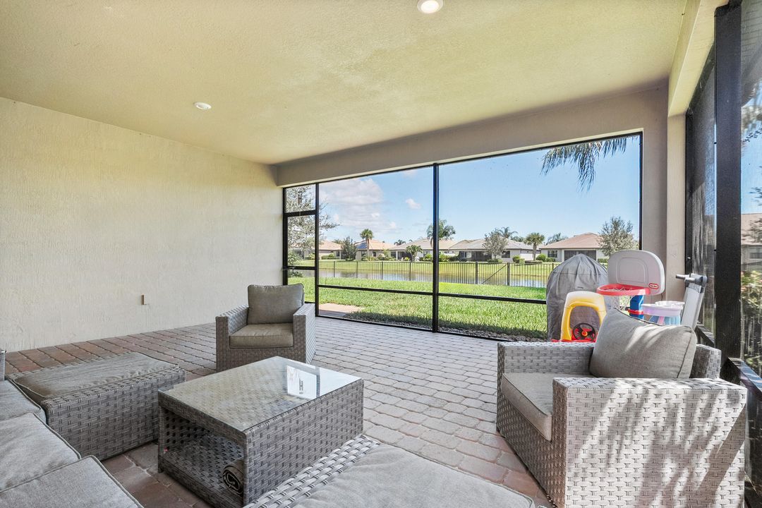 Active With Contract: $599,000 (4 beds, 3 baths, 2503 Square Feet)