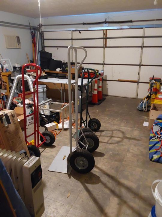 Под контрактом: $320,000 (3 спален, 2 ванн, 1512 Квадратных фут)