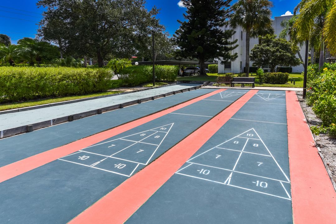 For Sale: $417,000 (2 beds, 2 baths, 1004 Square Feet)