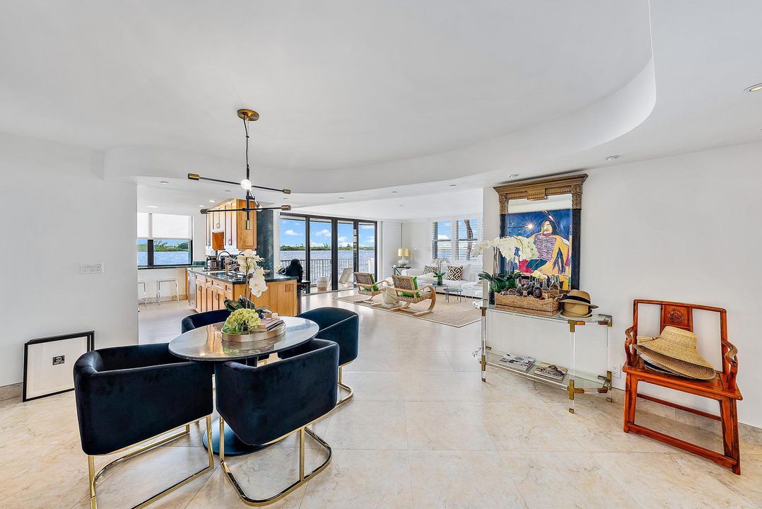 Active With Contract: $975,000 (3 beds, 2 baths, 1668 Square Feet)