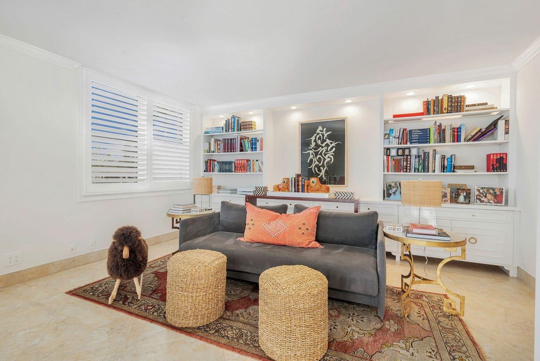 Active With Contract: $975,000 (3 beds, 2 baths, 1668 Square Feet)