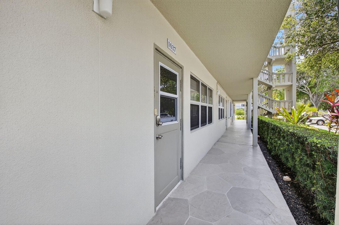 На продажу: $110,000 (1 спален, 1 ванн, 719 Квадратных фут)