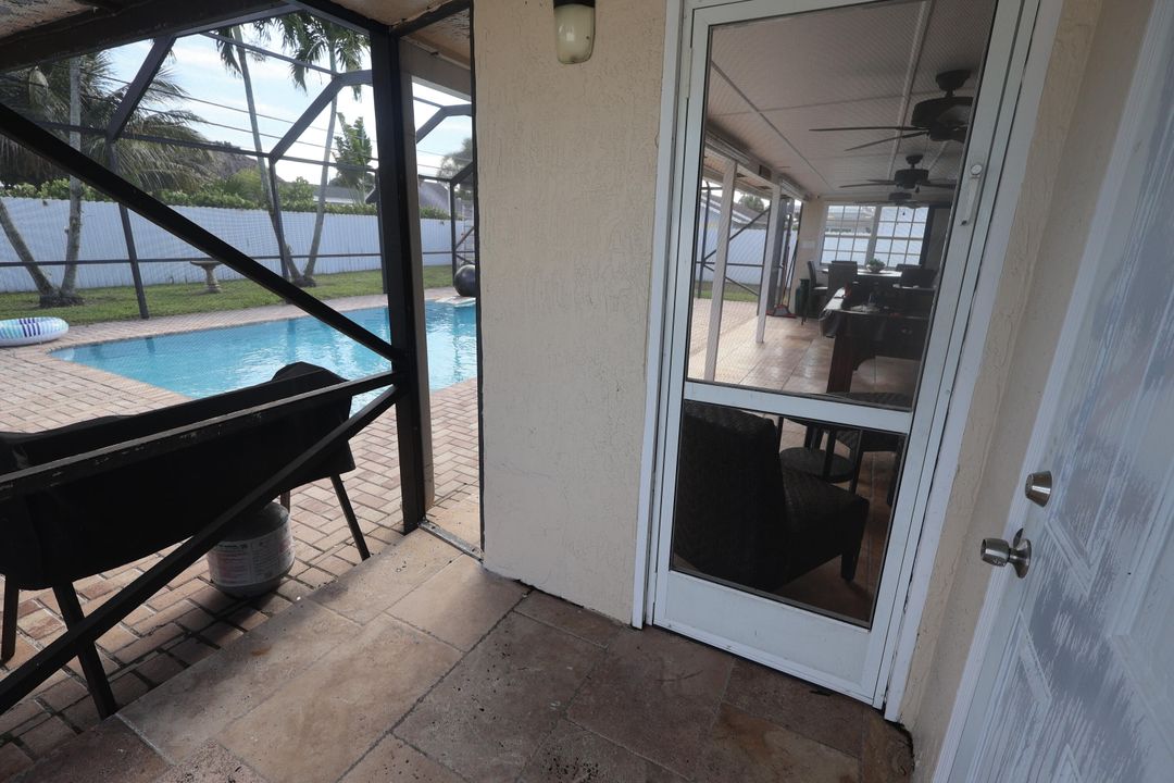 For Sale: $599,900 (4 beds, 2 baths, 1523 Square Feet)