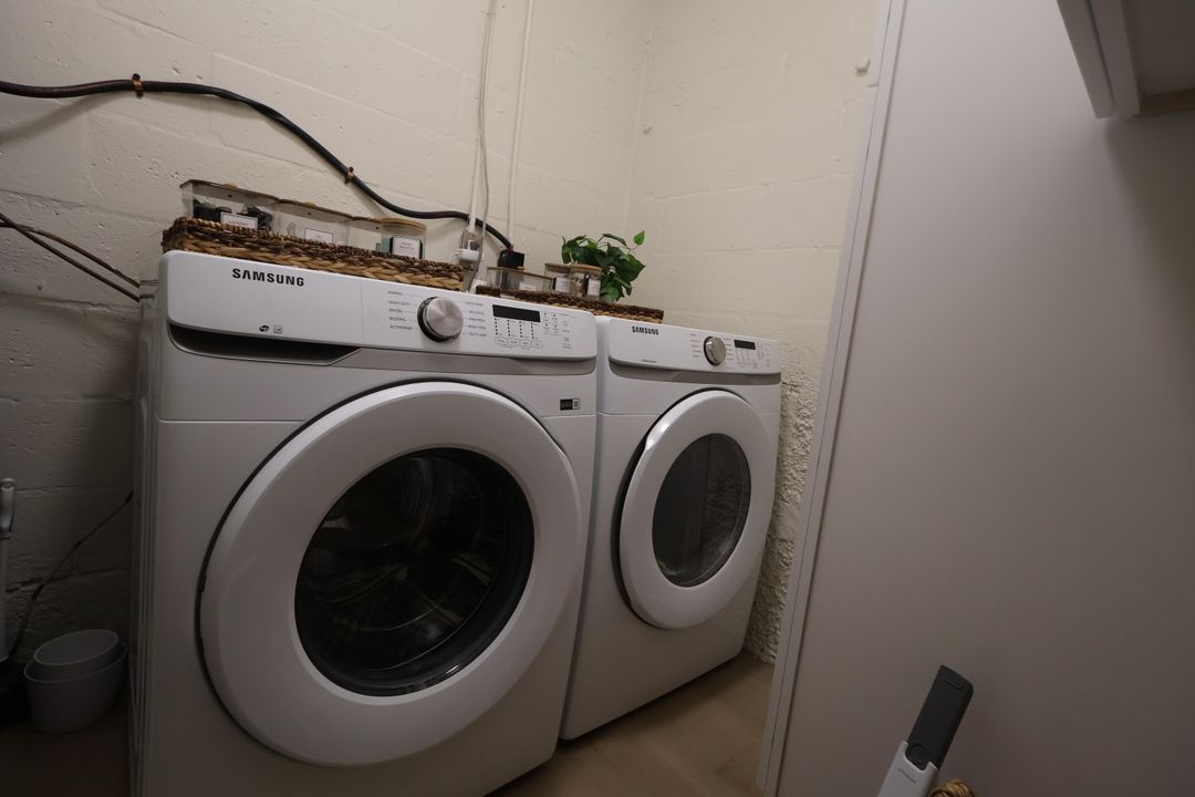 For Sale: $599,900 (4 beds, 2 baths, 1523 Square Feet)