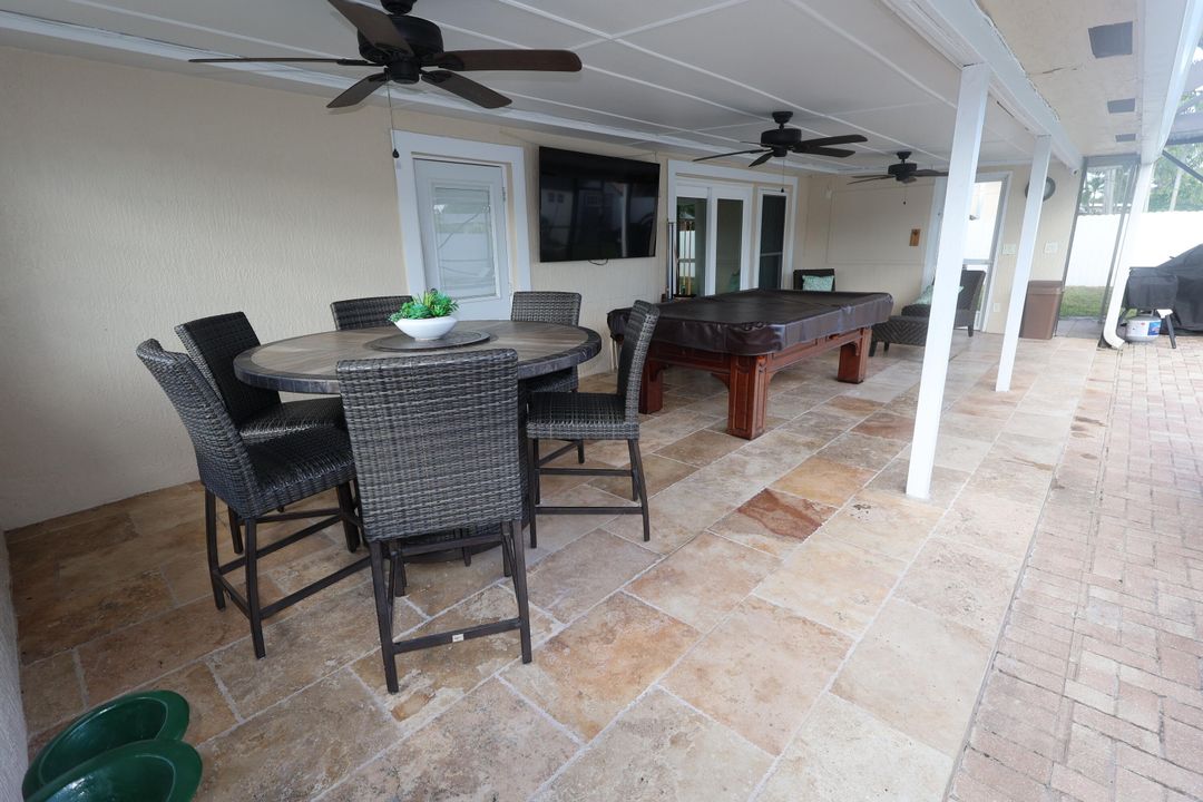 For Sale: $599,900 (4 beds, 2 baths, 1523 Square Feet)