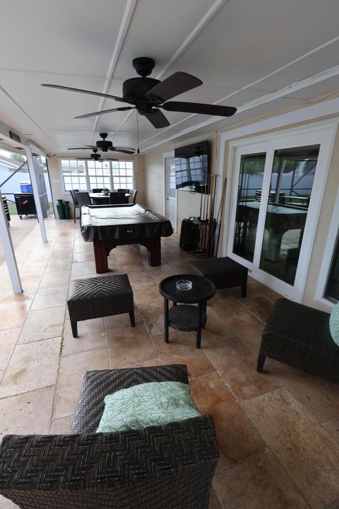 For Sale: $599,900 (4 beds, 2 baths, 1523 Square Feet)