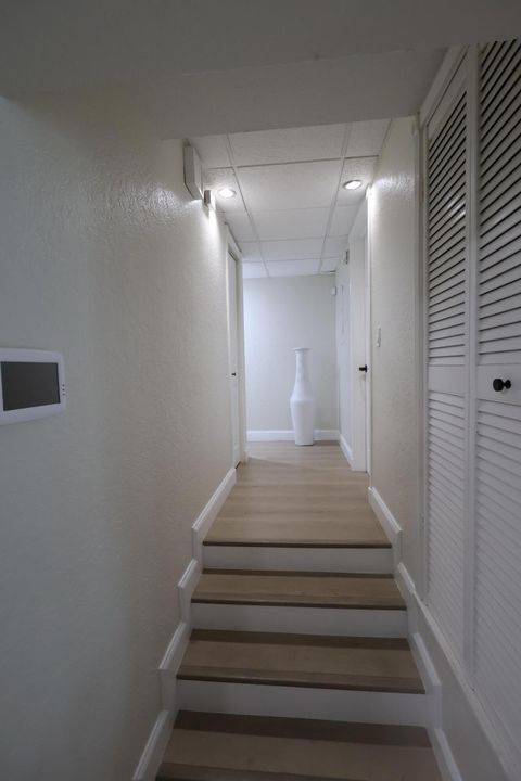 For Sale: $599,900 (4 beds, 2 baths, 1523 Square Feet)