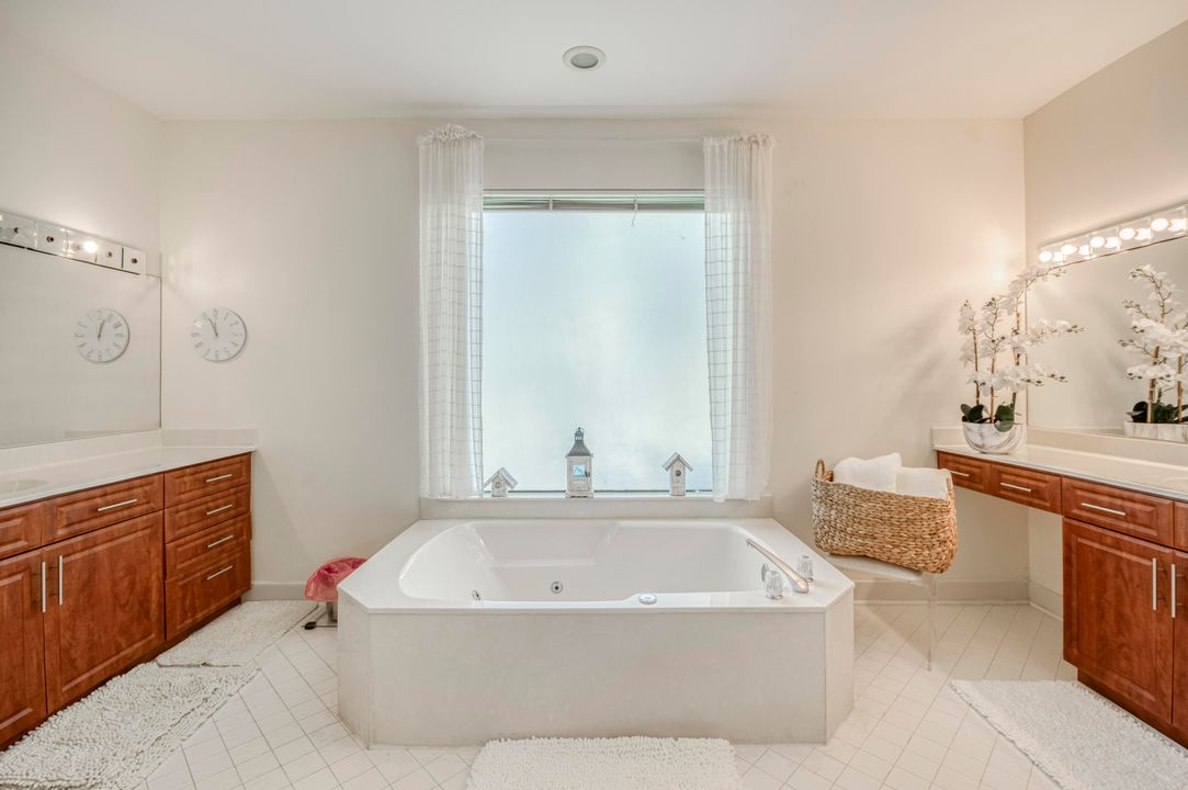 Active With Contract: $9,500 (3 beds, 2 baths, 2400 Square Feet)