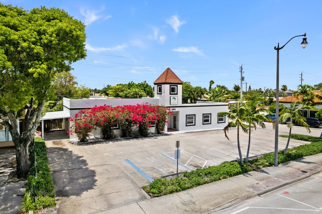 最近售出: $3,000,000 (0 贝兹, 0 浴室, 2217 平方英尺)