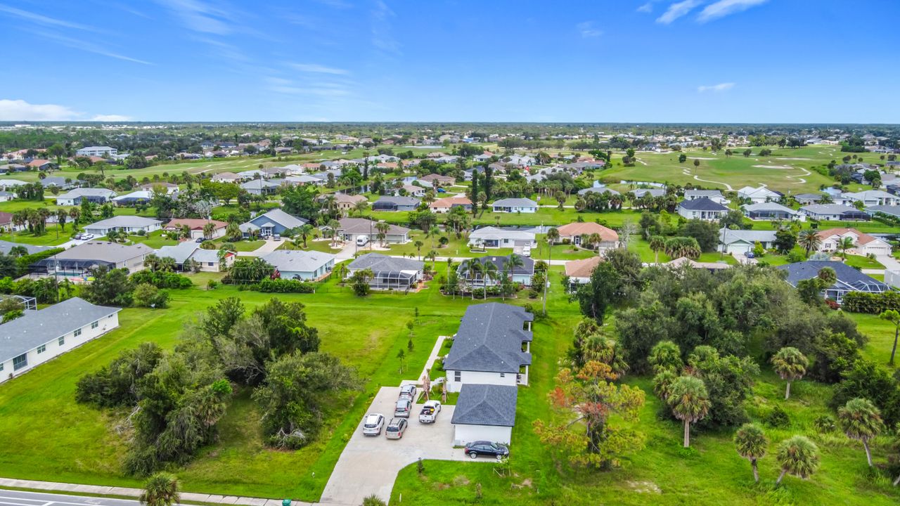 出租: $1,550 (3 贝兹, 2 浴室, 1047 平方英尺)