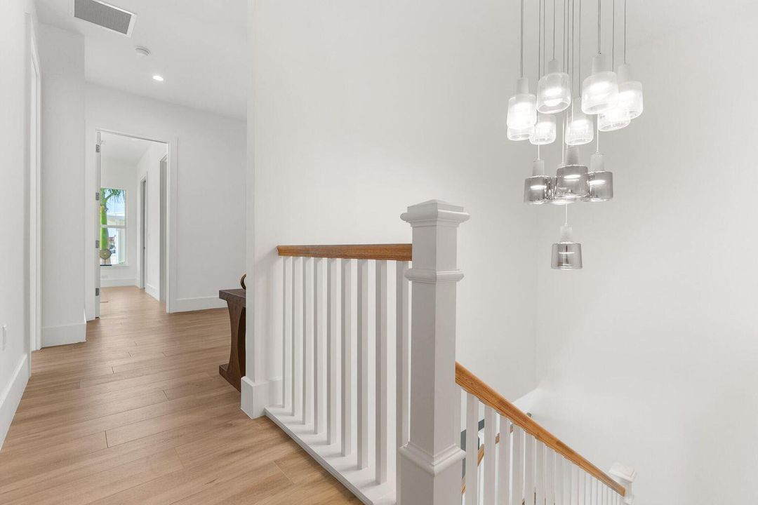 For Rent: $14,750 (3 beds, 3 baths, 2596 Square Feet)