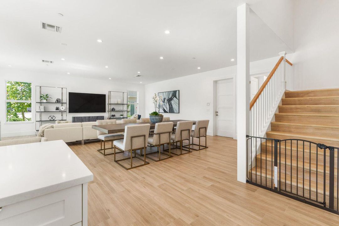 For Rent: $14,750 (3 beds, 3 baths, 2596 Square Feet)