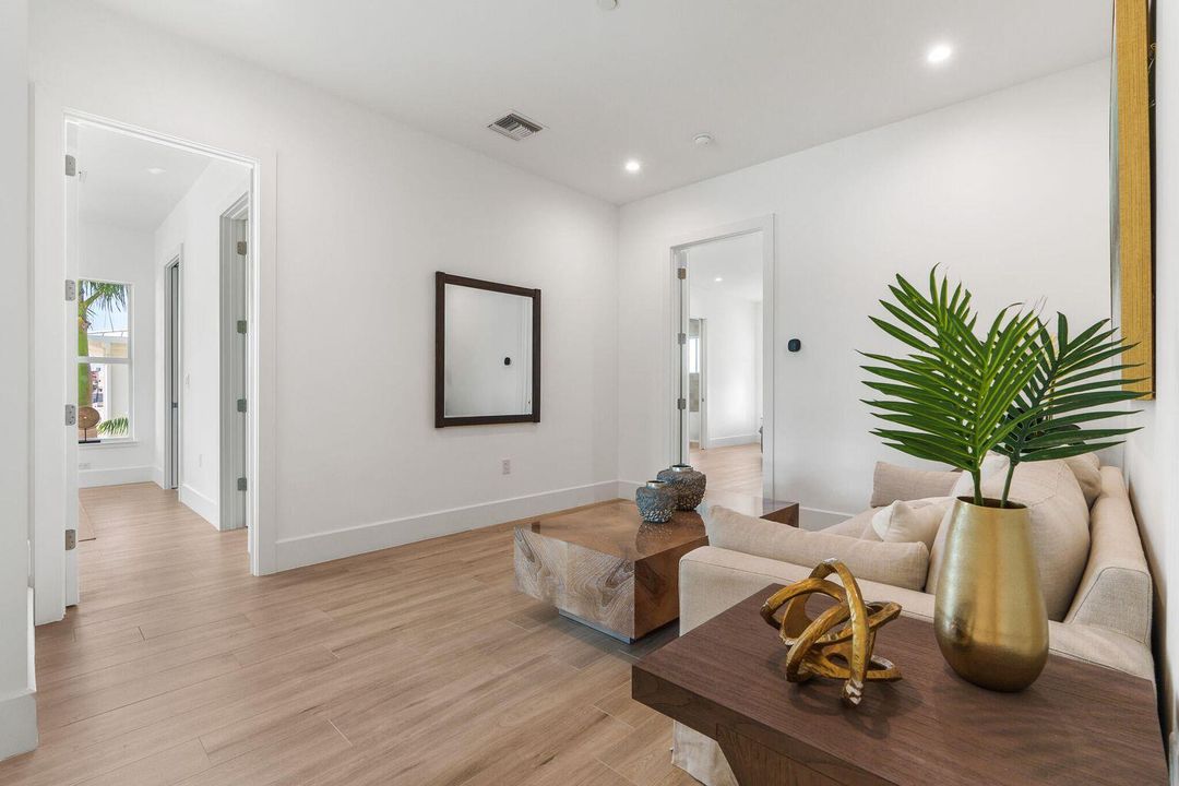 For Rent: $14,750 (3 beds, 3 baths, 2596 Square Feet)