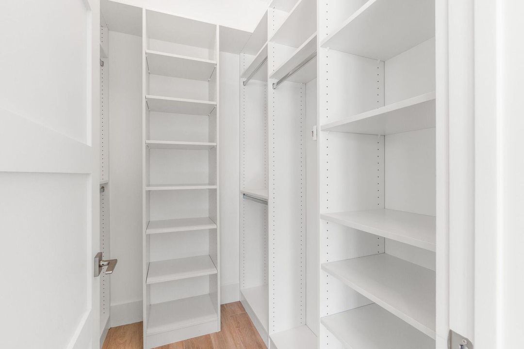 For Rent: $14,750 (3 beds, 3 baths, 2596 Square Feet)