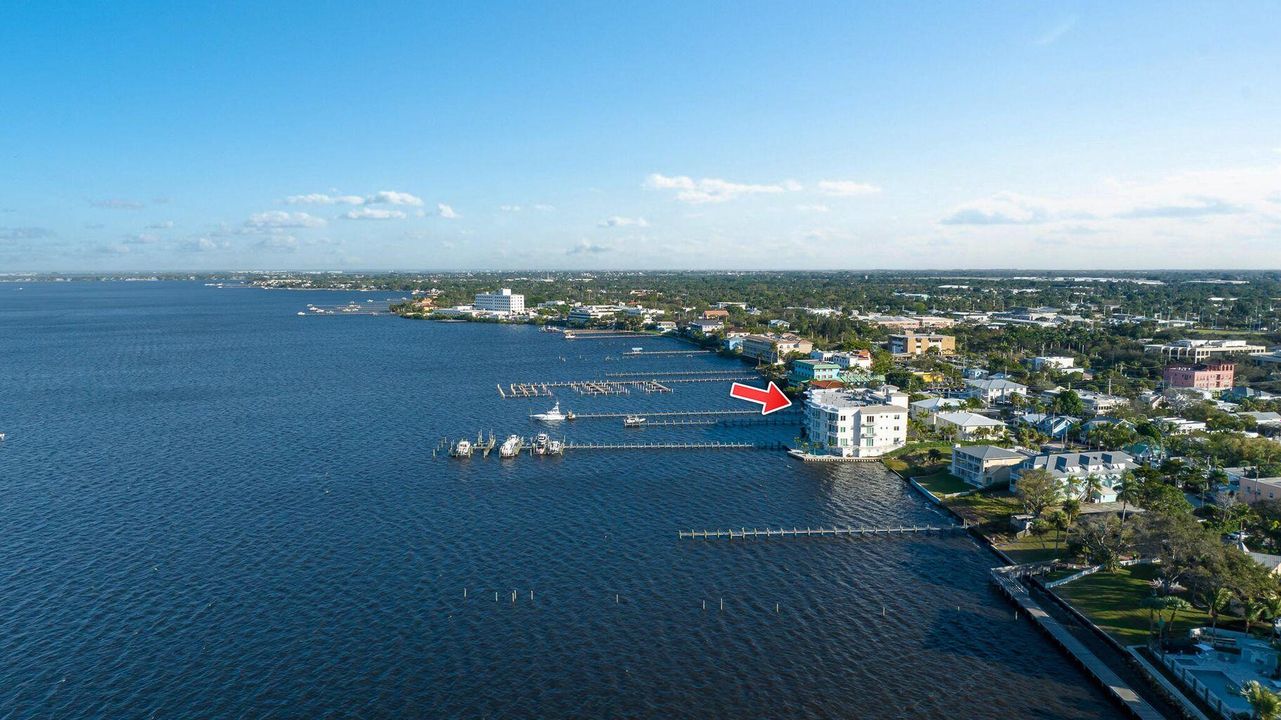 For Rent: $14,750 (3 beds, 3 baths, 2596 Square Feet)