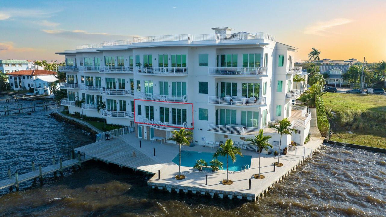 For Rent: $14,750 (3 beds, 3 baths, 2596 Square Feet)