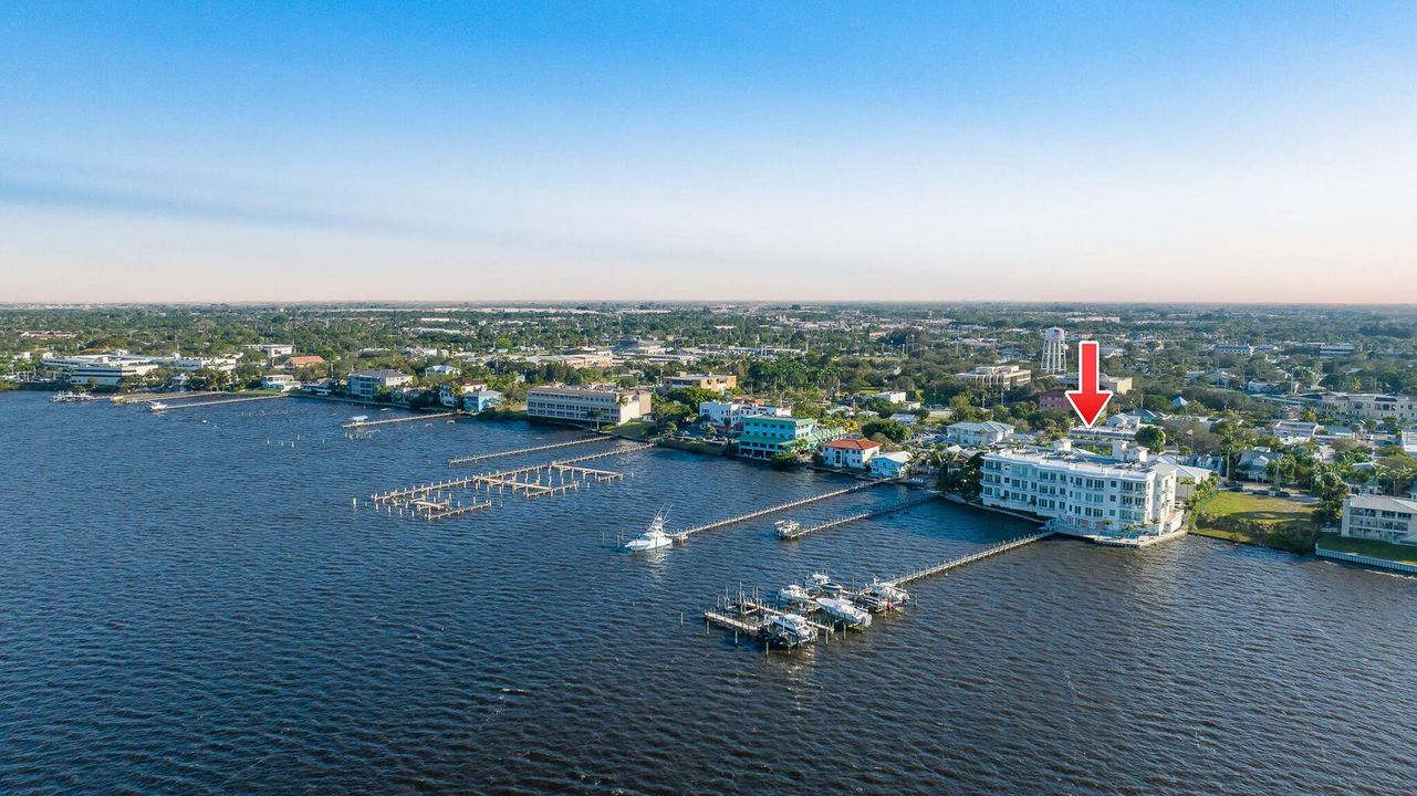 For Rent: $14,750 (3 beds, 3 baths, 2596 Square Feet)