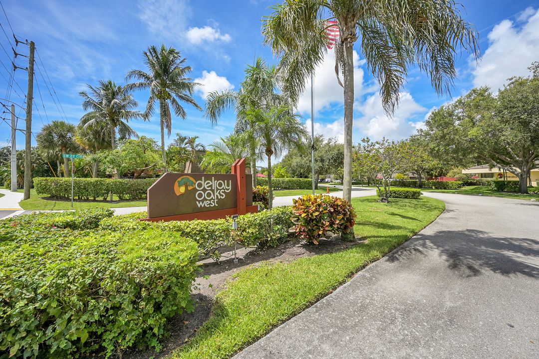 На продажу: $425,000 (2 спален, 2 ванн, 1272 Квадратных фут)