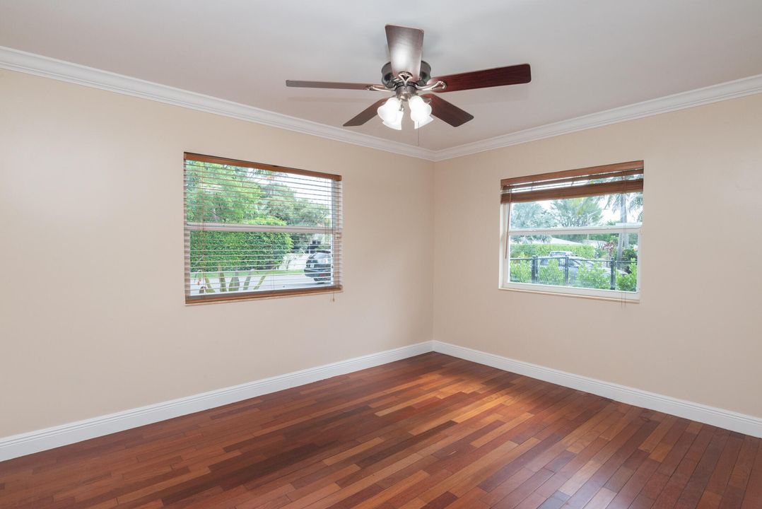 合同活跃: $4,500 (3 贝兹, 2 浴室, 1538 平方英尺)