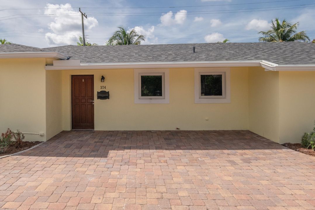 合同活跃: $4,500 (3 贝兹, 2 浴室, 1538 平方英尺)