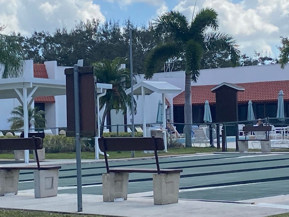 На продажу: $45,000 (2 спален, 2 ванн, 1400 Квадратных фут)