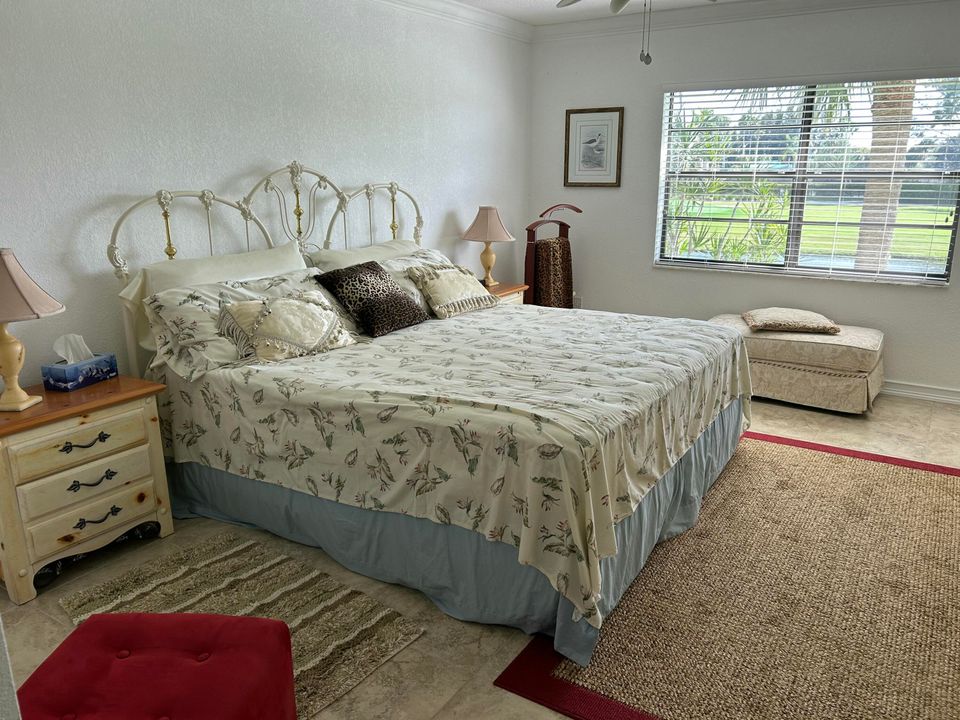 Active With Contract: $210,000 (2 beds, 2 baths, 1266 Square Feet)