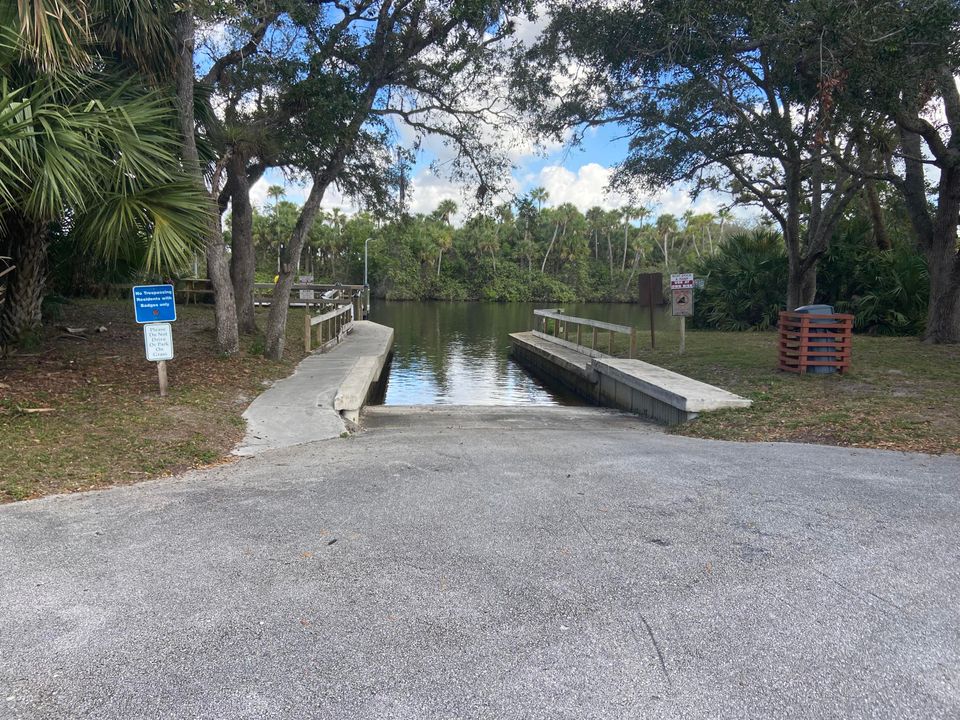 На продажу: $45,000 (2 спален, 2 ванн, 1400 Квадратных фут)