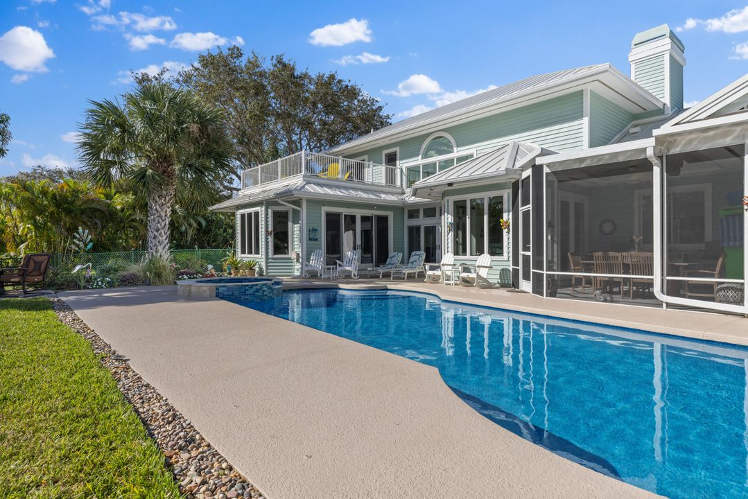 For Sale: $1,685,000 (4 beds, 3 baths, 3728 Square Feet)