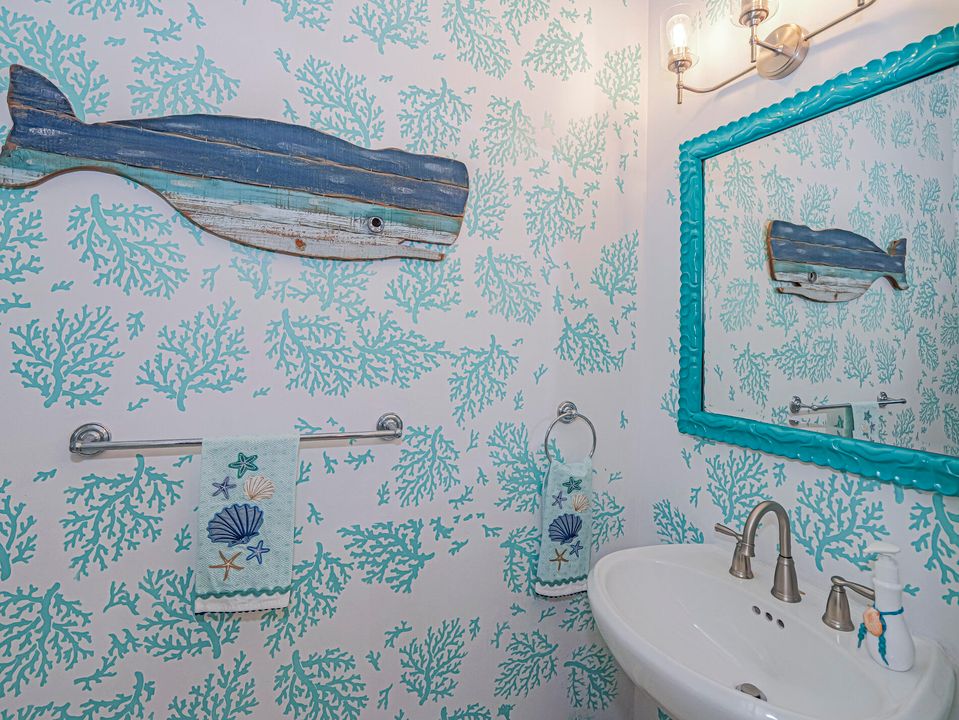 For Sale: $1,685,000 (4 beds, 3 baths, 3728 Square Feet)