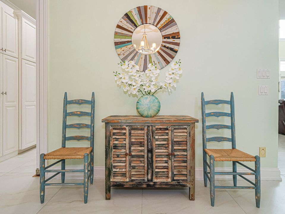 For Sale: $1,685,000 (4 beds, 3 baths, 3728 Square Feet)