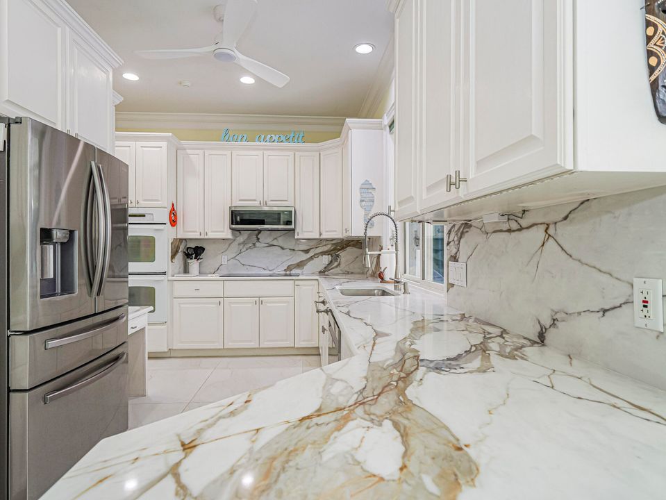 For Sale: $1,685,000 (4 beds, 3 baths, 3728 Square Feet)