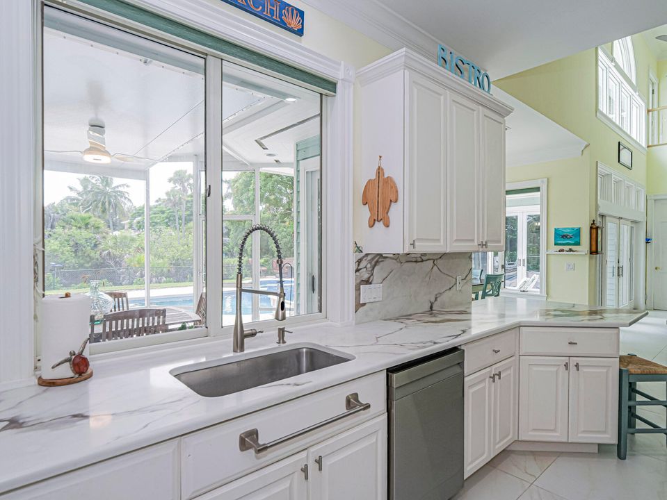 For Sale: $1,685,000 (4 beds, 3 baths, 3728 Square Feet)