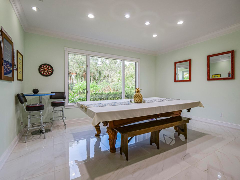 For Sale: $1,685,000 (4 beds, 3 baths, 3728 Square Feet)