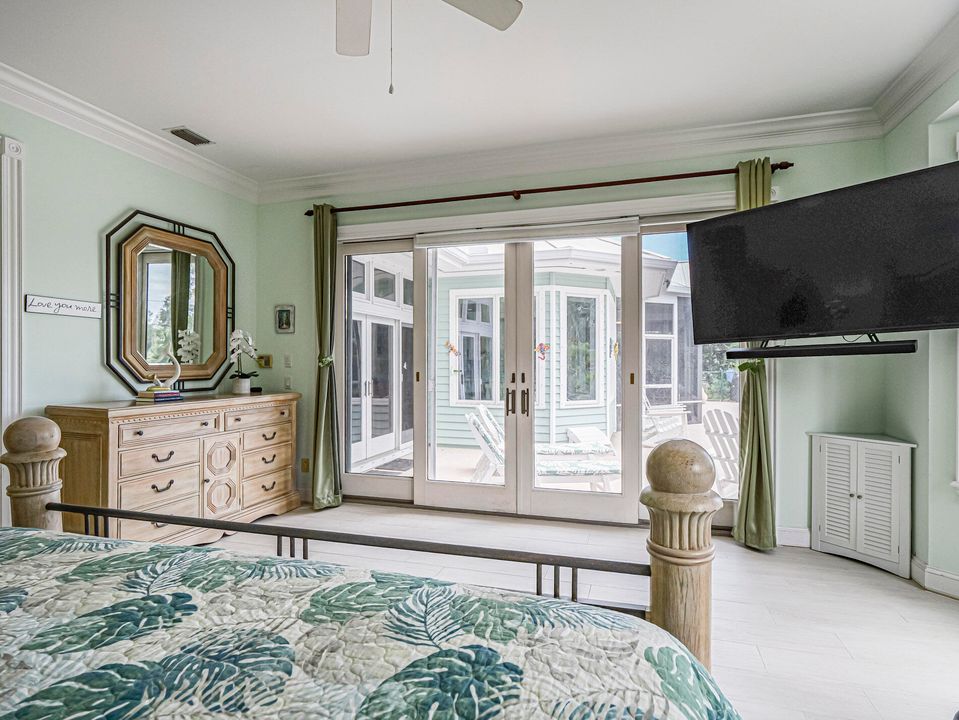 For Sale: $1,685,000 (4 beds, 3 baths, 3728 Square Feet)