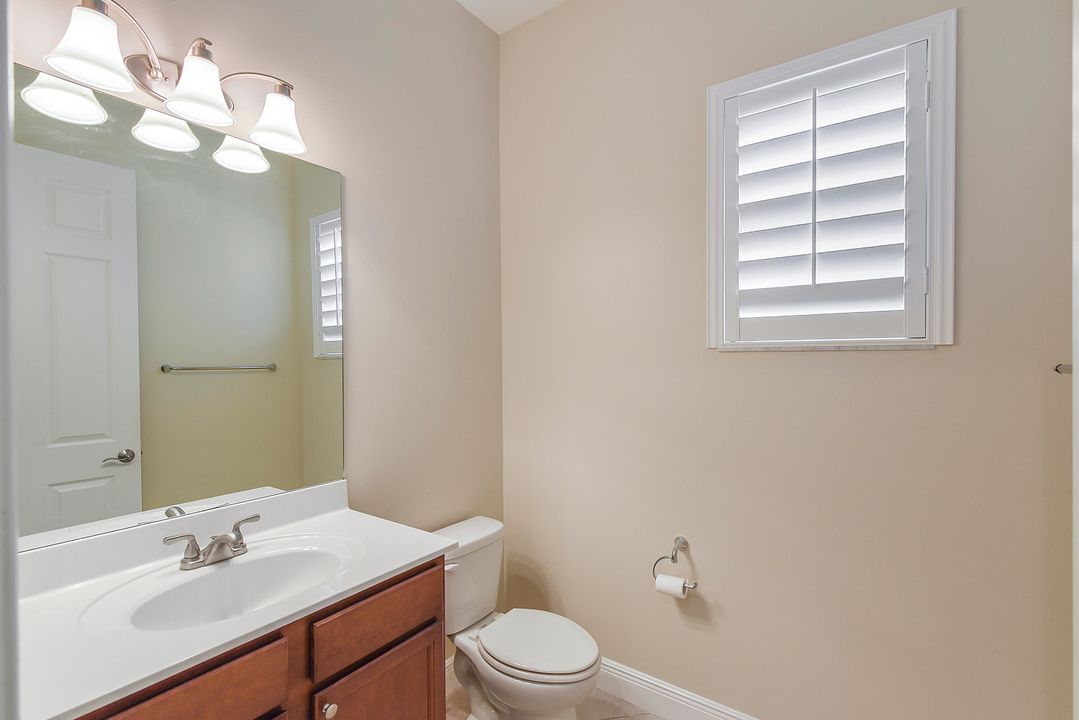 En Venta: $889,000 (4 camas, 4 baños, 3911 Pies cuadrados)