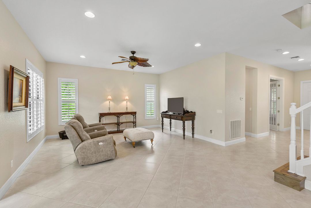 En Venta: $889,000 (4 camas, 4 baños, 3911 Pies cuadrados)