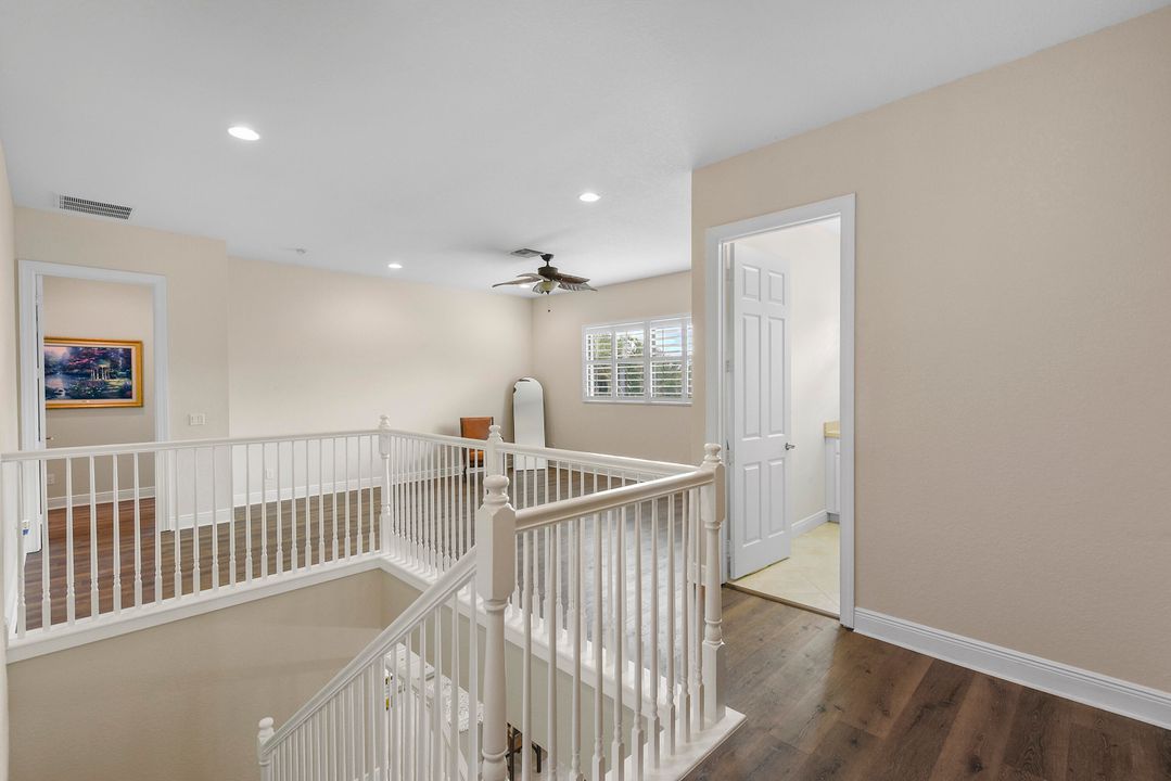 En Venta: $889,000 (4 camas, 4 baños, 3911 Pies cuadrados)