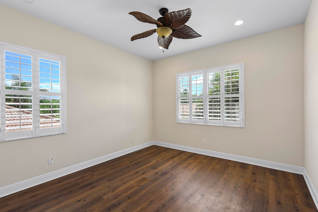 En Venta: $889,000 (4 camas, 4 baños, 3911 Pies cuadrados)